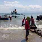 Positioning the movable, floating pier at Sabang port