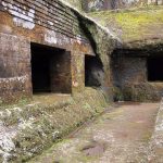 Do remove your shoes before entering the central pura.