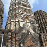Wat Si Sawai’s three towers are some of the best preserved in the park